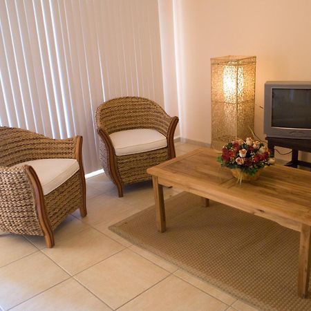 Camacuri Apartments Oranjestad Cameră foto